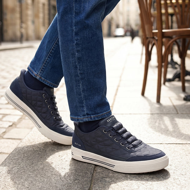 Skechers